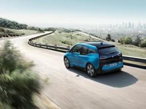 bmw-i3-2016-ausen-hinten-dynamisch