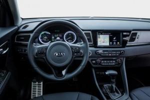 kia_niro_2016_innen_cockpit