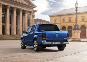 vw-amarok-2016-ausen-hinten-statisch