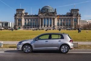 vw_e-golf_2016_ausen_seite_statisch