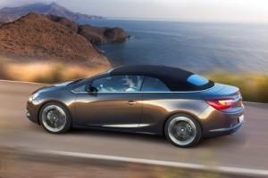 Opel_Cascada_2016_ausen_seite_dynmisch_zu