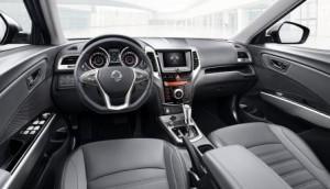 SsangYong_TIVOLI_2016_Innenraum_schwarz