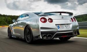 nissan_gt-r_2016_ausen_hinten_dynamisch