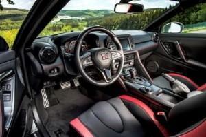 nissan_gt-r_2016_innen_cockpit (2)