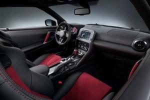 nissan_gt-r_nismo_2016_innen_cockpit