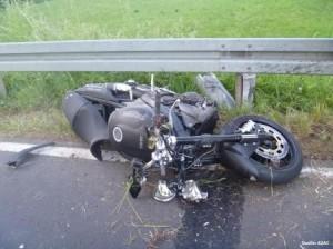 technik_motorrad-leitplanke