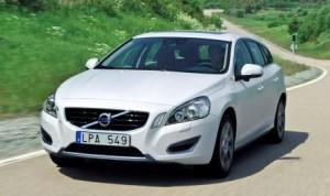 Volvo_V60_D6_Plug_in_Hybrid_2016_ausen_vorne_dynamisch