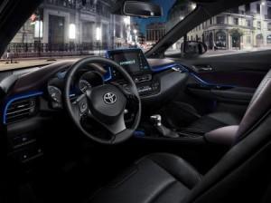 toyota_c_hr_2016_innen_cockpit_fahrer