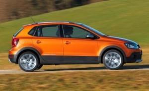 vw_cross_polo_2014_ausen_seite_dynamisch