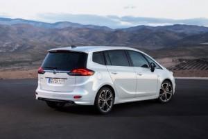 Opel-Zafira-2016_ausen_hinten_statisch