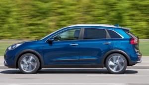 kia_niro_2016_ausen_seite_dynamisch