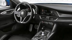 Alfa-Romeo_Parigi_veloce_2016_innen_cockpit