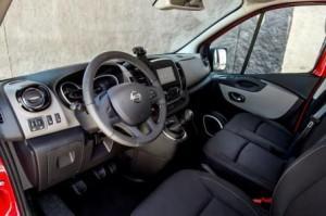Nissan-nv300-2016-innen-cockpit