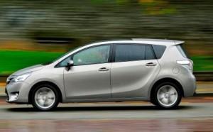 toyota_verso_2016_ausen_seite_dynamisch