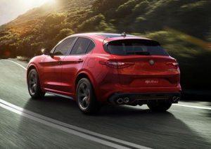 Alfa_Romeo_Stelvio_Quadrifoglio_2016_ausen_hinten