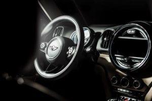 mini-countryman-2017-innen-cockpit