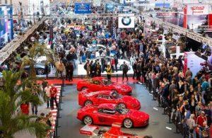 essen_motor_show_2016_ferrari_bmw_stand