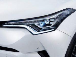 toyota-chr-2016-detail-scheinwerfer