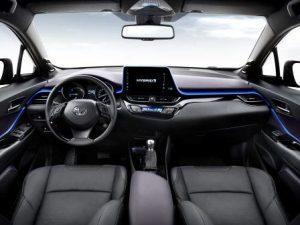 toyota-chr-2016-innen-cockpit