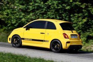 abarth-595-2016-ausen-seite-dynamisch