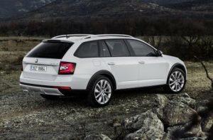 skoda-octavia-scout-2017-ausen-hinten-statisch