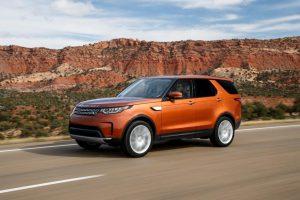 land-rover-discovery-2017-ausen-seite-dynamsich