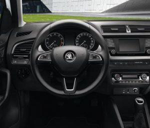 skoda-fabia-combi-drive-2017-innen-cockpit
