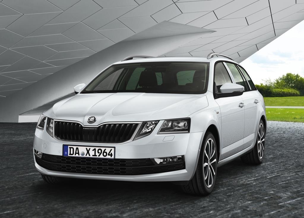 Купить шкоду октавию в уфе. Skoda Octavia Combi a7 2011.