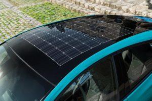toyota-prius-plug_in_hybrid-2017-phv-solar-dach-laden