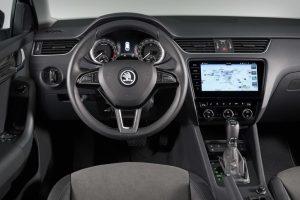 skoda-octavia-combi-2017-innen-cockpit