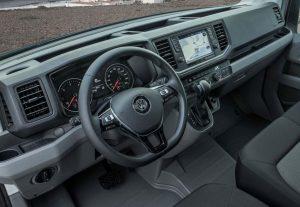 vw-crafter-2017-innen-cockpit