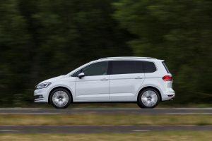 vw-touran-sound-2017-ausen-seite-dynamisch