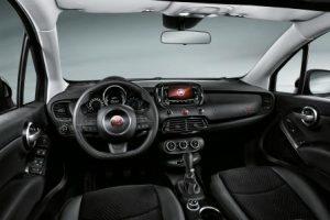 Fiat-500X-2017-innen-cockpit
