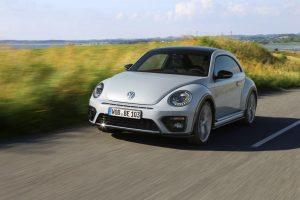 vw-beetle-2016-ausen-vorne-dynamisch