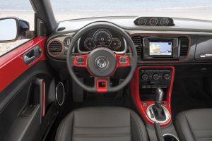 vw-beetle-2016-innen-cockpit