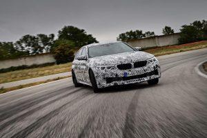 bmw-m5-2017-ausen-vorne-dynamisch