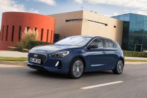 hyundai-i30-2017-ausen-schraeg-vorne-dynamisch