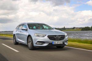 Opel-Insignia-Sports-Tourer-2017-ausen-vorne-dynamisch