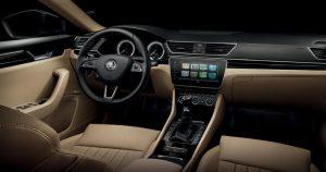 skoda-superb-combi-2017-innen-cockpit