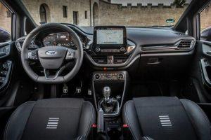 ford-fiesta-2017-innen-cockpit (2)