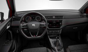 seat-arona-2017-innen-cockpit