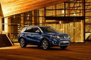 suzuki-vitara-limited-2017-ausen-schraeg