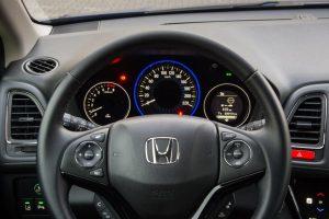 Honda-HR_V-2015-innen-cockpit
