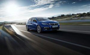 Peugeot-308-2017-ausen-vorne-tief-dynamisch