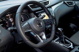 nissan-qashqai-2017-innen-cockpit (3)