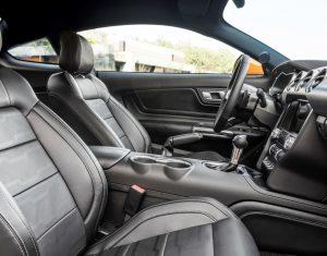 ford-mustang-2018-innen-cockpit