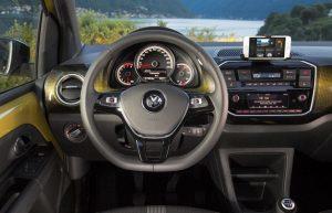 vw-up-ecofuel-2018-innen-cockpit