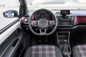 vw-up-gti-2018-innen-cockpit