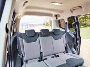 ford-tourneo-custom-2018-innen-sitze-rueckbank