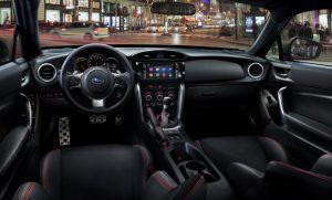 subaru-brz-2018-innen-cockpit-navi-smartphone